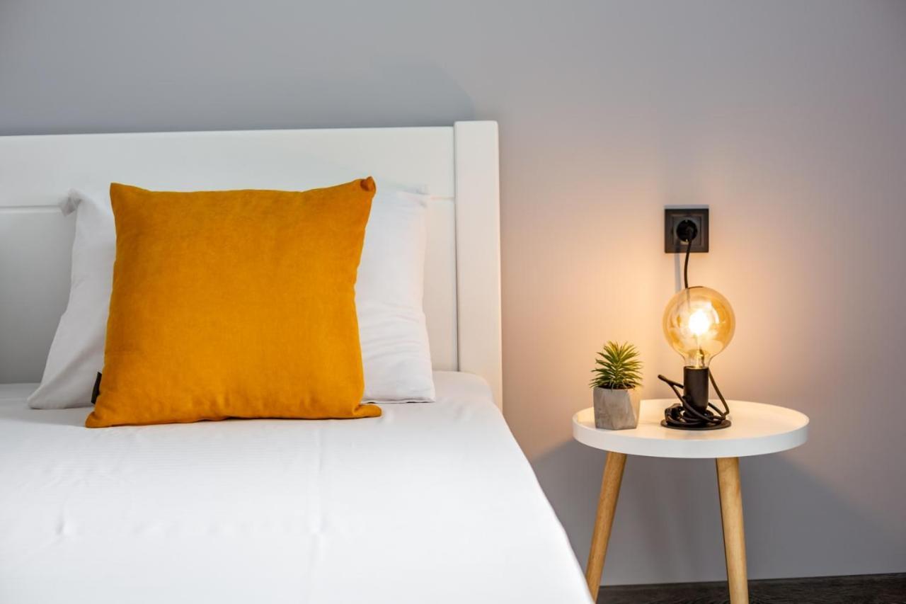 Stylish Apartment In The Center Lviv Extérieur photo